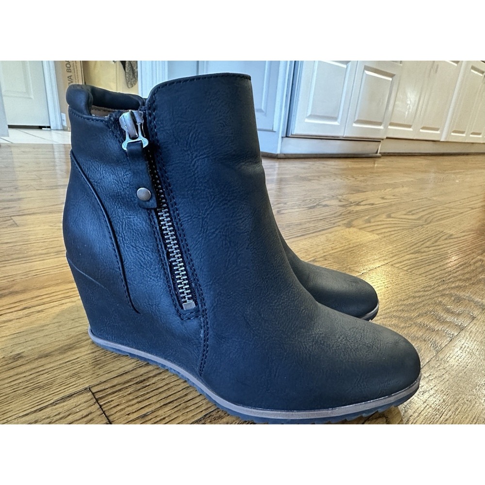 SOUL Naturalizer Womens Size 6M Haley Black Wedge Zip-Up Ankle Boots Shoes EUC